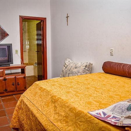 Otima Casa Com Wi-Fi A 350M Da Praia De Peruibe Sp Esterno foto
